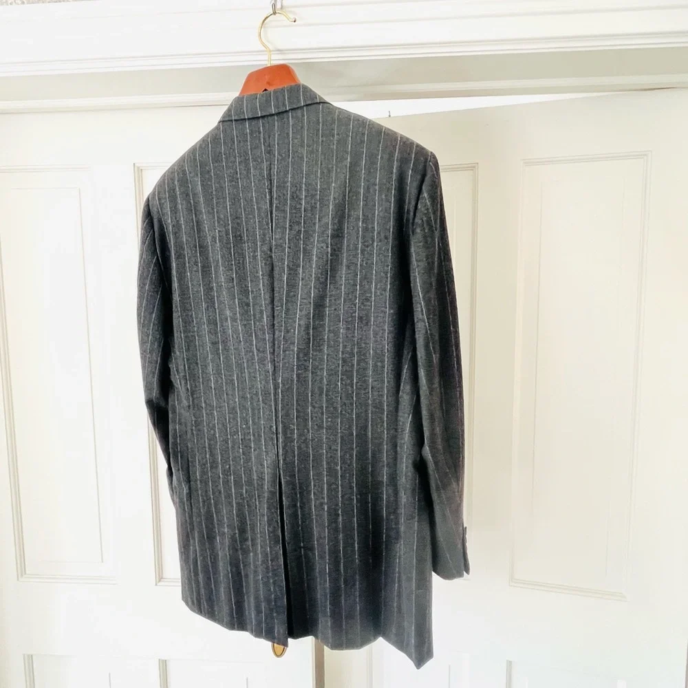 Gieves & Hawkes Saville Row gray pinstripe wool jacket 42L